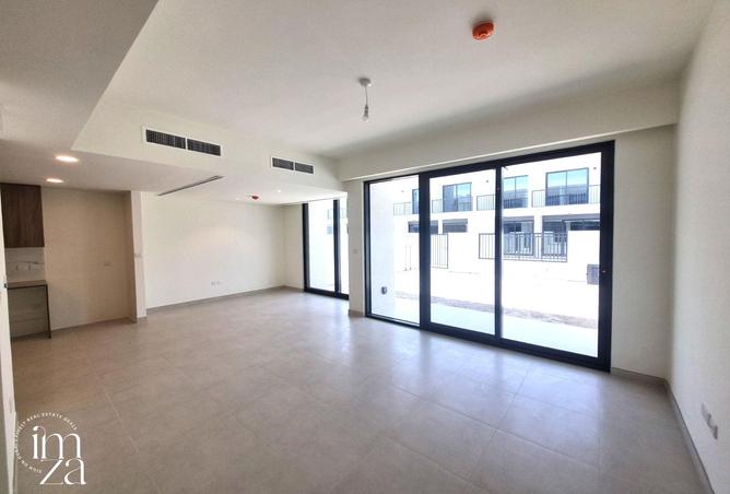 70671435 - صورة العقار 3