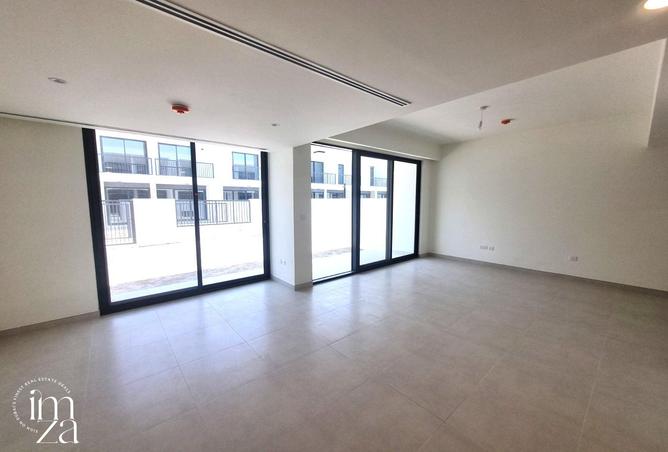 70671435 - صورة العقار 2