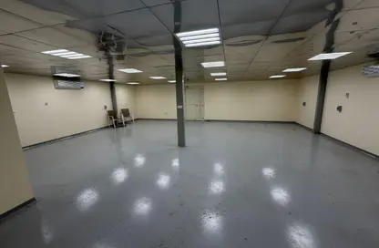 Warehouse - Studio - 2 Bathrooms for rent in Industrial Building 13 - Industrial Area 13 - Sharjah Industrial Area - Sharjah