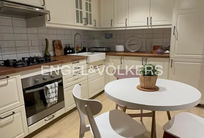 146421993 - Property Image 3