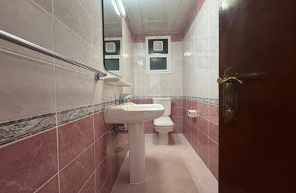 Apartment - 2 - 2 for rent in Hamdan Street - Abu Dhabi Apartment - 2 - 2 for rent in Hamdan Street - Abu Dhabi