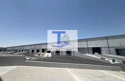 Office Space - Studio - 6 Bathrooms for rent in Mussafah Industrial Area - Mussafah - Abu Dhabi