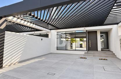 Townhouse - 4 - 4 for rent in Gestalt Townhouses - Al Furjan - Dubai