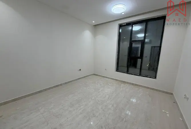 74622558 - Property Image 3