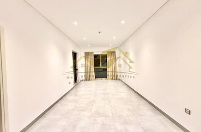 Apartment - 1 Bedroom - 2 Bathrooms for rent in Jumeirah Garden City - Al Satwa - Dubai