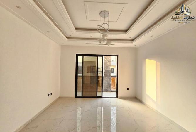 72722460 - Property Image 3