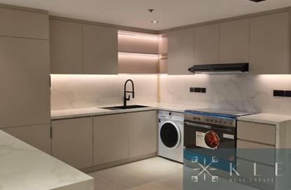 Apartment - 1 - 2 for rent in Park Tower A - Park Towers - DIFC - Dubai