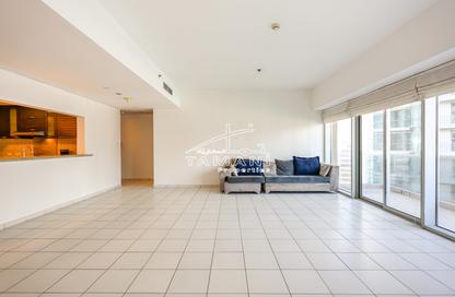 Apartment - 3 Bedrooms - 3 Bathrooms for rent in Marina Tower - Dubai Marina - Dubai