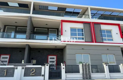 Villa - 3 Bedrooms - 4 Bathrooms for rent in Al Jazirah Al Hamra - Al Hamra Village - Ras Al Khaimah