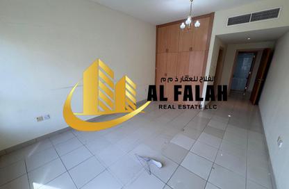 Apartment - 2 Bedrooms - 2 Bathrooms for rent in Thuraya Al Majaz Building - Al Majaz 3 - Al Majaz - Sharjah
