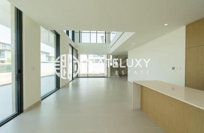 Villa - 4 - 5 for rent in Farm Gardens - The Valley - Dubai