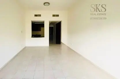شقة - 1 حمام للايجار في مبنى 33 - زين - ديسكفري جاردنز - دبي