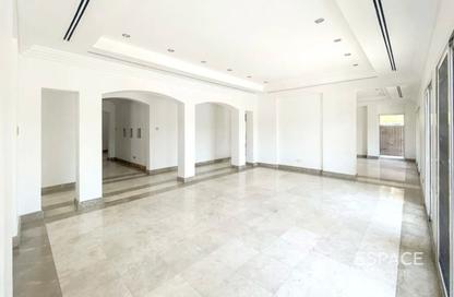 Villa - 5 Bedrooms - 5 Bathrooms for rent in Meadows 6 - Meadows - Dubai
