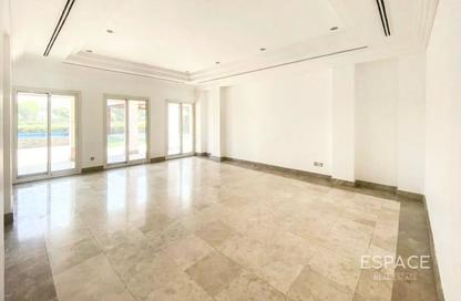Villa - 5 Bedrooms - 5 Bathrooms for rent in Meadows 6 - Meadows - Dubai