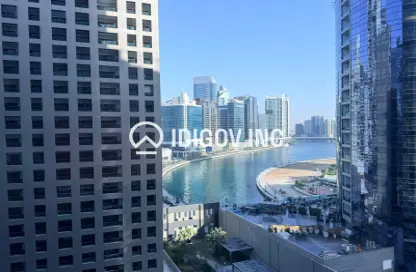 Office Space - Studio - 1 Bathroom for rent in The Binary Tower - Business Bay - Dubai