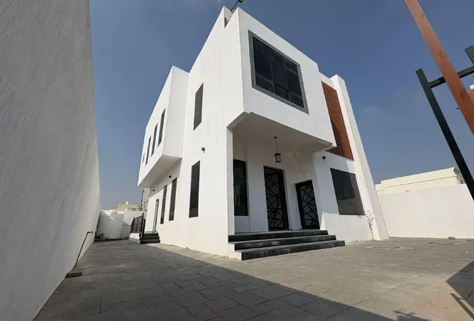 81523225 - Property Image 3