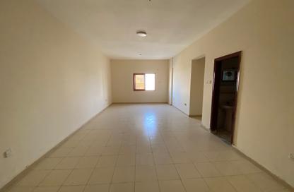 Apartment - 2 - 2 for rent in Zayd Bin Aslam Street - Abu shagara - Sharjah