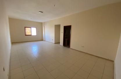 Apartment - 2 - 2 for rent in Zayd Bin Aslam Street - Abu shagara - Sharjah