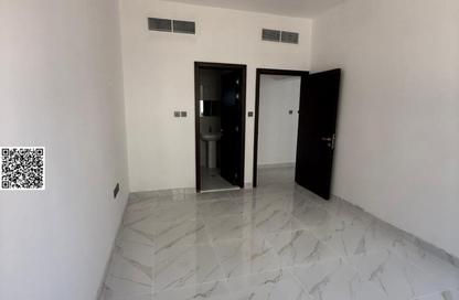 Apartment - 1 Bedroom - 2 Bathrooms for rent in Corniche Tower - Ajman Corniche Road - Ajman