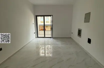 Apartment - 1 Bedroom - 2 Bathrooms for rent in Corniche Tower - Ajman Corniche Road - Ajman