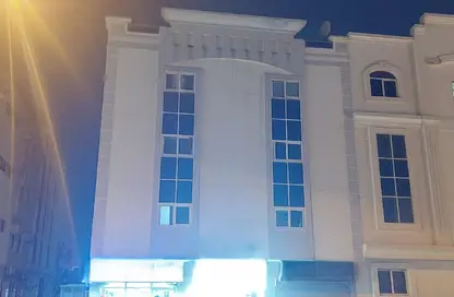 عمارة بالكامل للايجار في طريق فاير ستاشن - مويلح - الشارقة