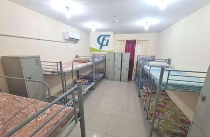Labor Camp - Studio - 7+ Bathrooms for rent in M-43 - Mussafah Industrial Area - Mussafah - Abu Dhabi