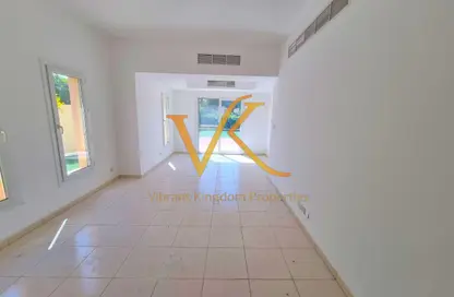 فيلا - 3 غرف نوم - 3 حمامات للايجار في الينابيع 5 - الينابيع - دبي