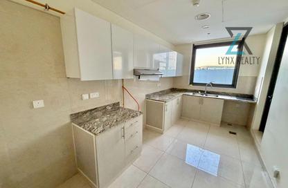 Apartment - 2 - 3 for rent in Airport Road Area - Al Garhoud - Dubai Apartment - 2 - 3 for rent in Airport Road Area - Al Garhoud - Dubai