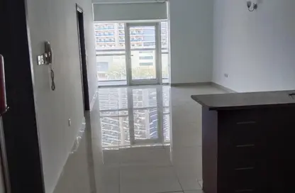 Apartment - 1 Bedroom - 2 Bathrooms for rent in Oasis Tower 1 - Dubai Sports City - Dubai Apartment - 1 Bedroom - 2 Bathrooms for rent in Oasis Tower 1 - Dubai Sports City - Dubai