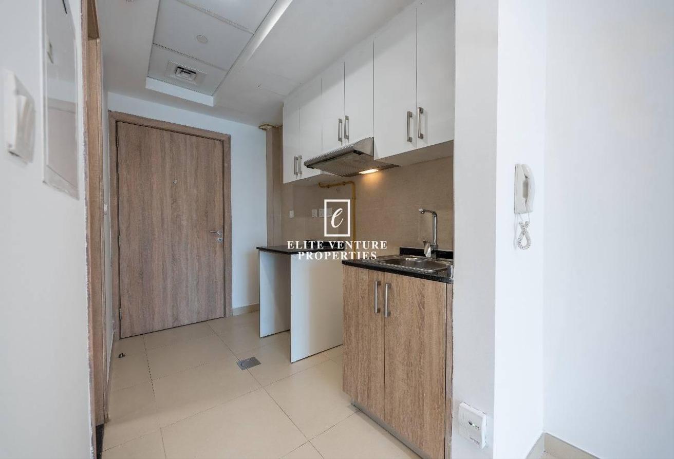 HUGE LAYOUT | PREMIUM STUDIO | PRIME LOCATION photo 7