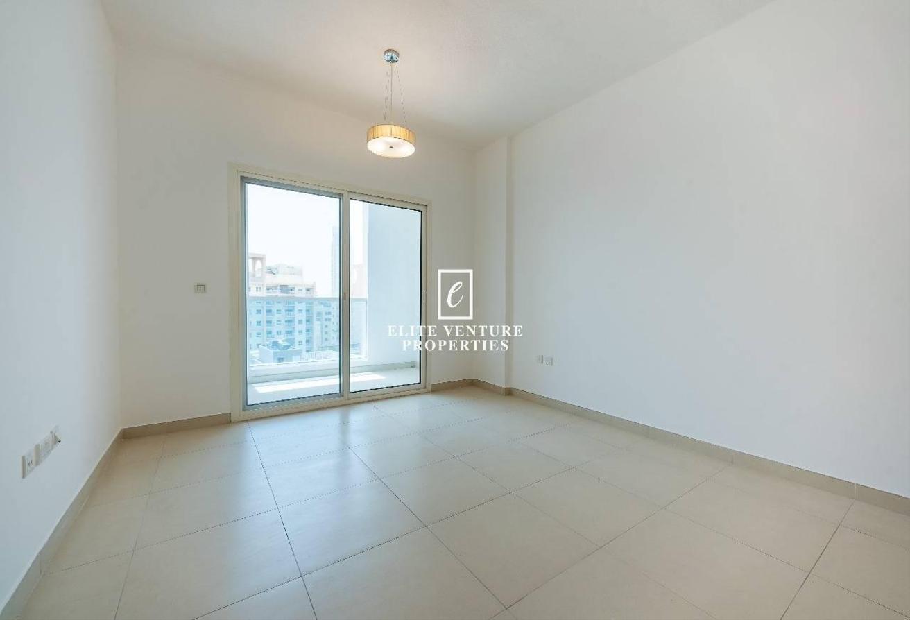 HUGE LAYOUT | PREMIUM STUDIO | PRIME LOCATION photo 2