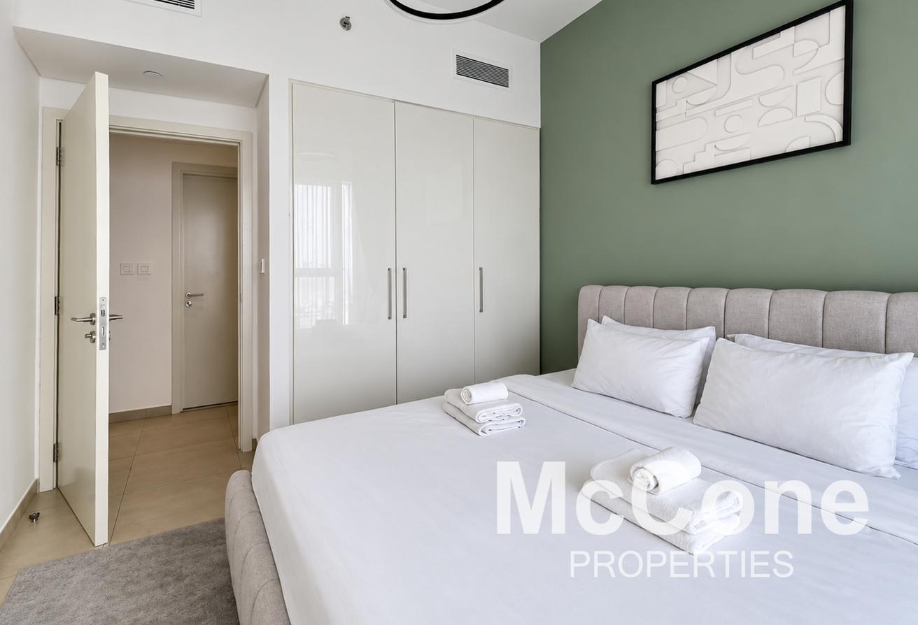 High Floor | Furnished | Spacious photo 4