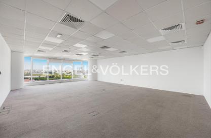 Office Space - Studio - 1 Bathroom for rent in Churchill Executive Tower - Churchill Towers - Business Bay - Dubai Office Space - Studio - 1 Bathroom for rent in Churchill Executive Tower - Churchill Towers - Business Bay - Dubai