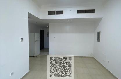 Apartment - 3 Bedrooms - 2 Bathrooms for rent in Paradise Lakes Tower B9 - Paradise Lakes Towers - Emirates City - Ajman Apartment - 3 Bedrooms - 2 Bathrooms for rent in Paradise Lakes Tower B9 - Paradise Lakes Towers - Emirates City - Ajman