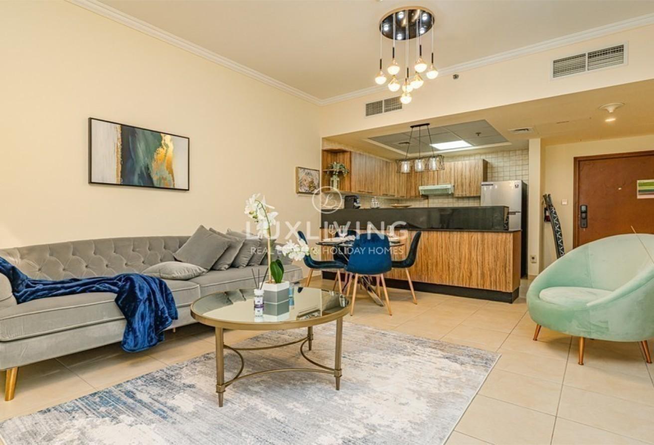 Exclusive | Unfurnished | Spacious | 1 Cheque photo 6