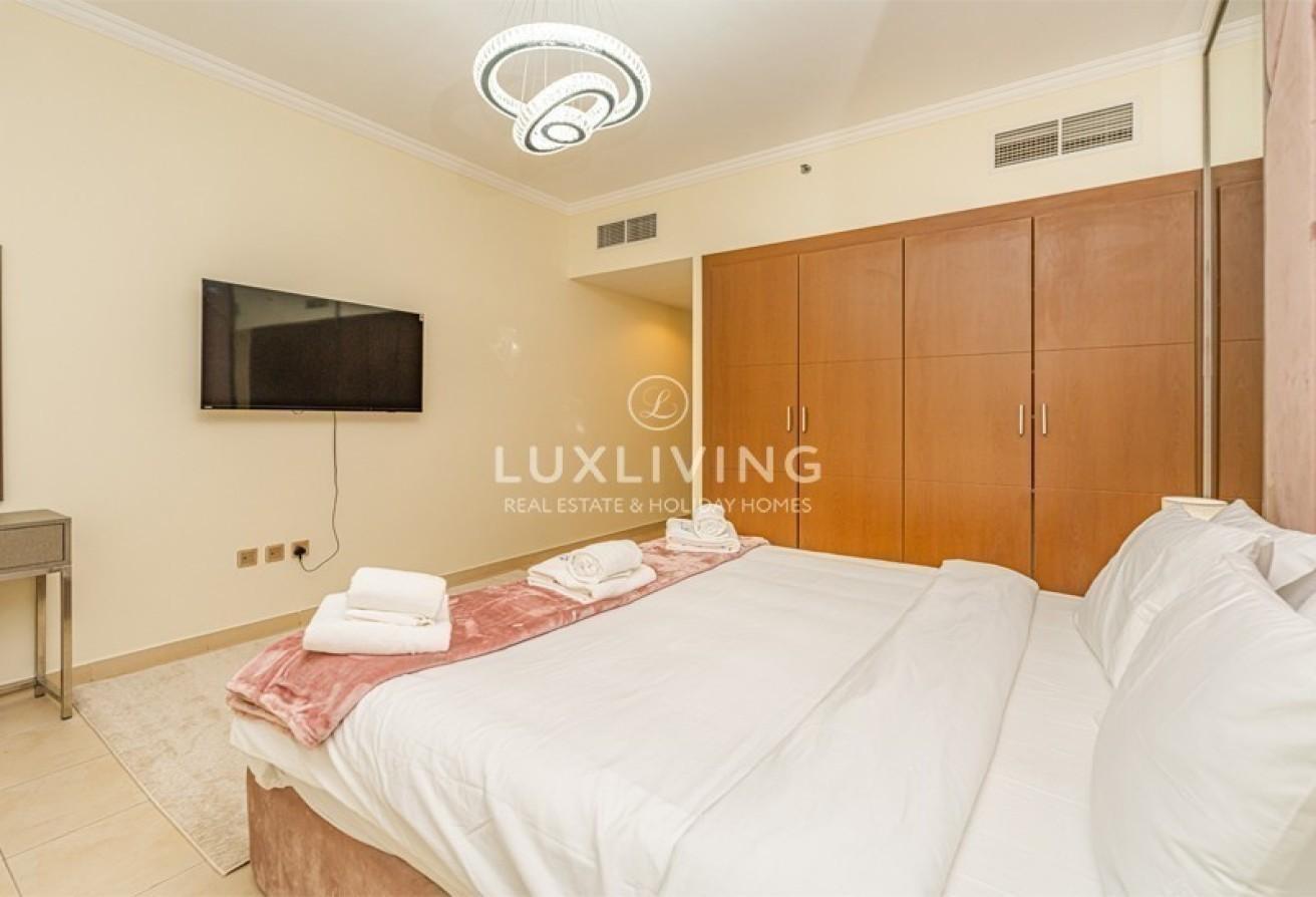 Exclusive | Unfurnished | Spacious | 1 Cheque photo 20