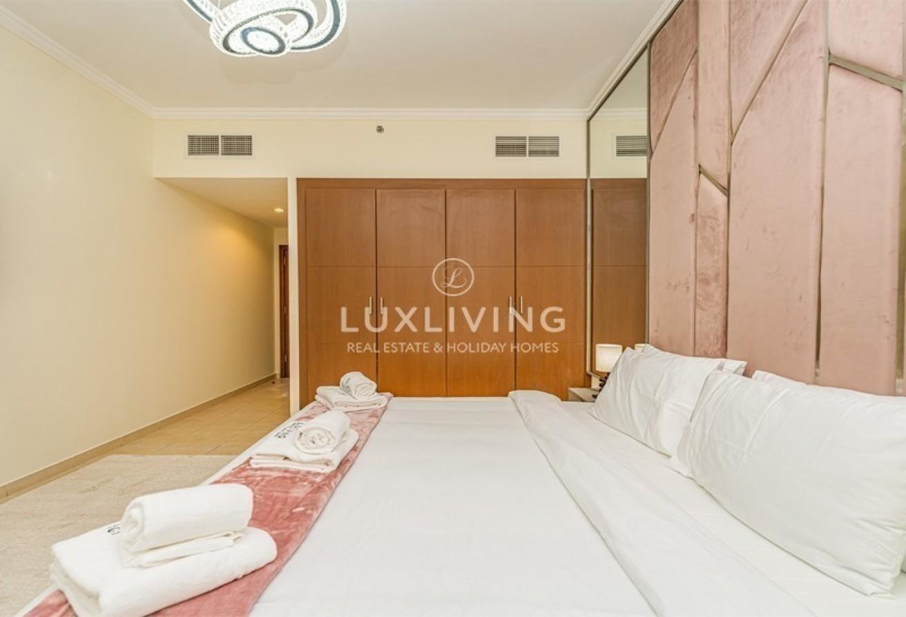 Exclusive | Unfurnished | Spacious | 1 Cheque photo 16