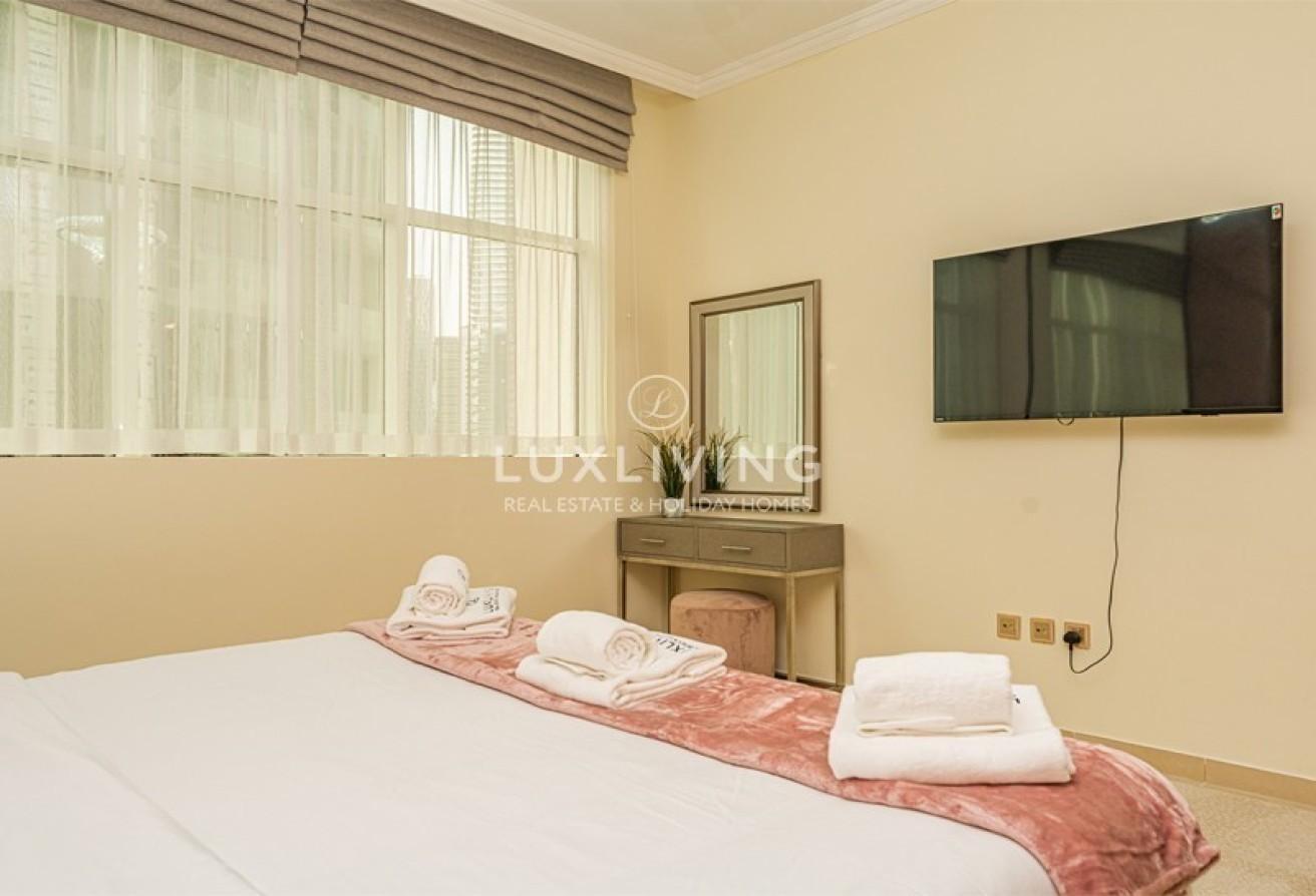 Exclusive | Unfurnished | Spacious | 1 Cheque photo 15