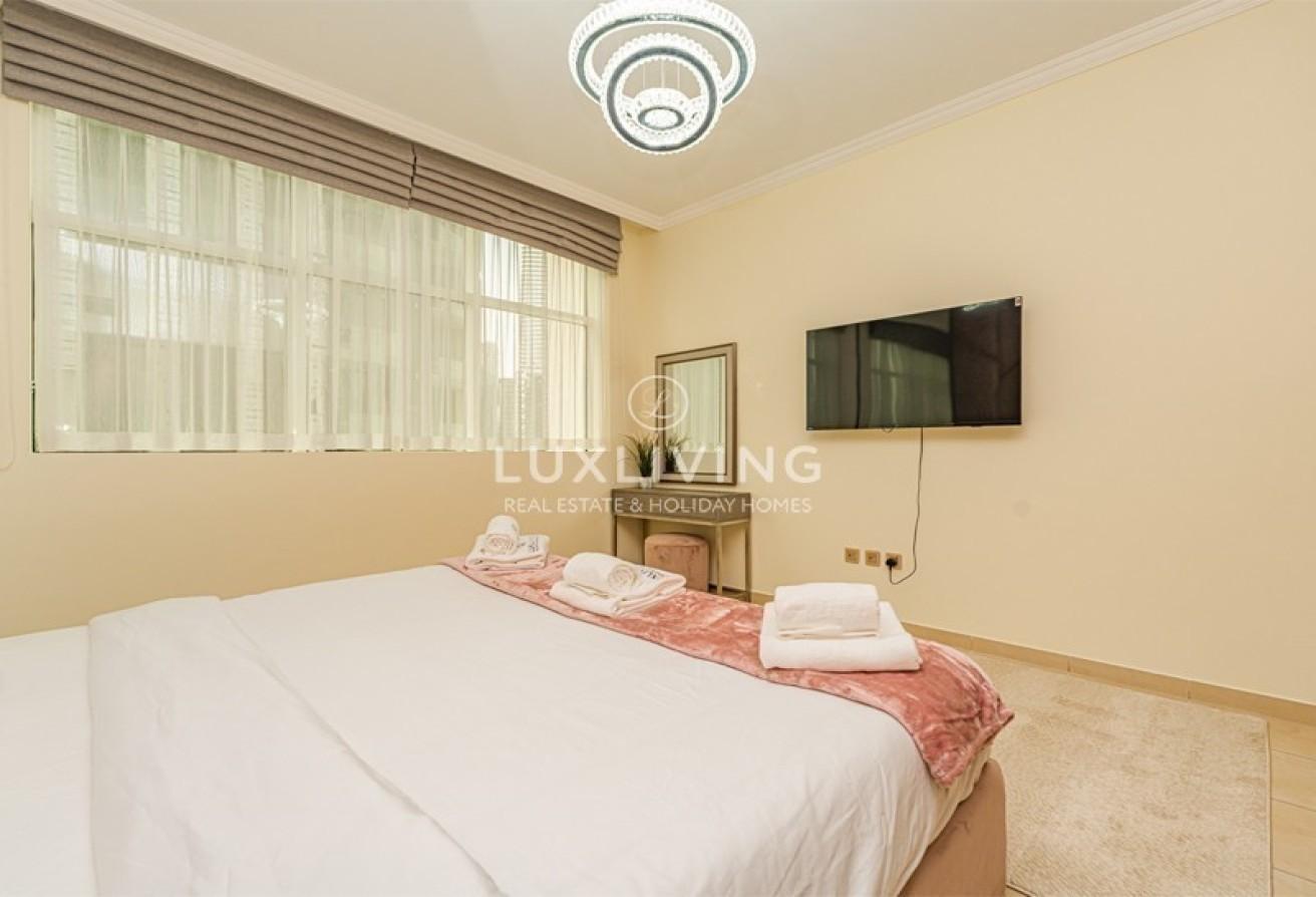 Exclusive | Unfurnished | Spacious | 1 Cheque photo 17