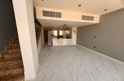Townhouse - 2 Bedrooms - 3 Bathrooms for rent in Rukan 3 - Rukan - Dubai