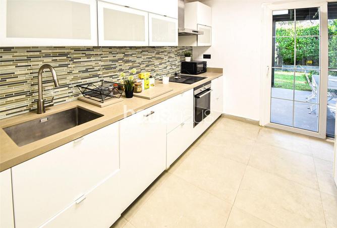 97831083 - Property Main Image