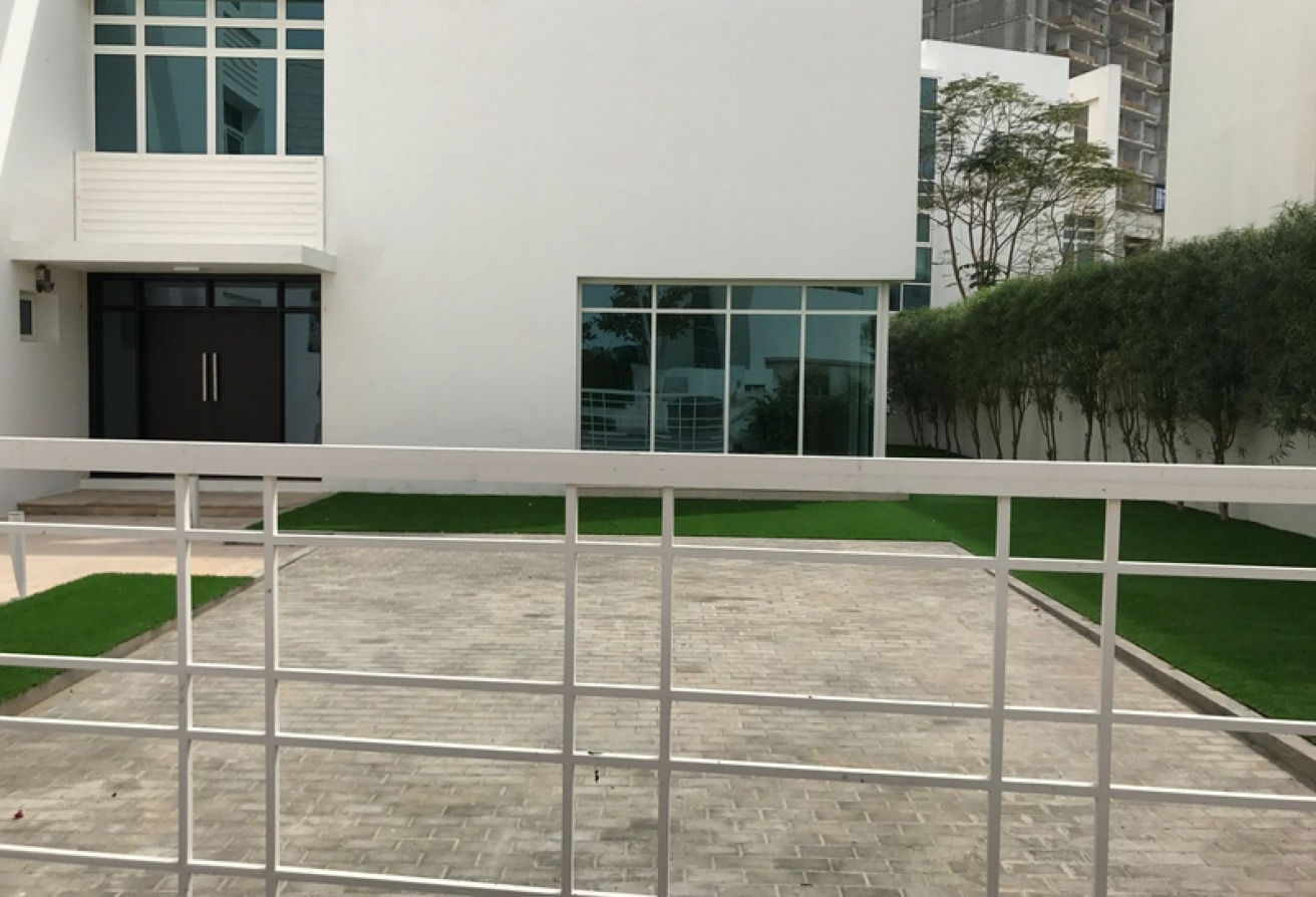 Private Pool | With Study and Maid room I Elevator