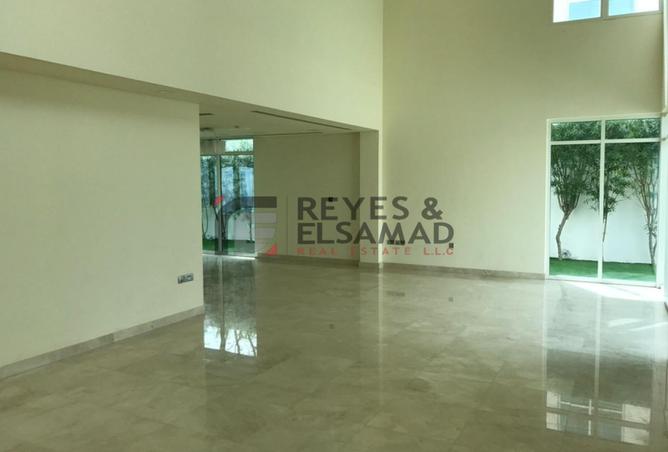 79833477 - Property Image 2