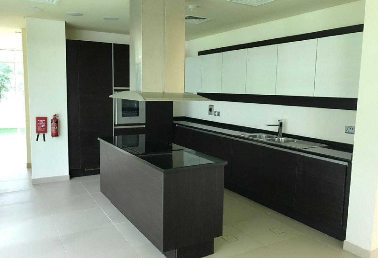 Private Pool | With Study and Maid room I Elevator