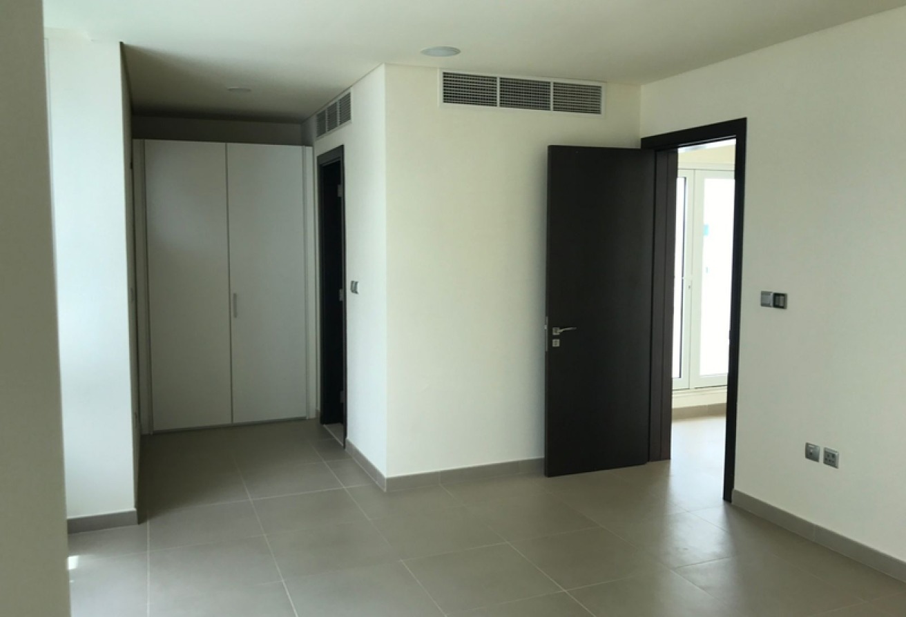 Private Pool | With Study and Maid room I Elevator