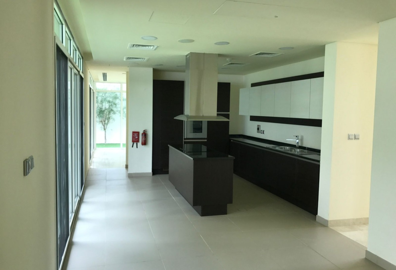 Private Pool | With Study and Maid room I Elevator