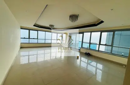 Apartment - 2 Bedrooms - 3 Bathrooms for rent in Corniche Tower - Ajman Corniche Road - Ajman
