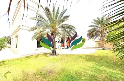 Villa - 5 Bedrooms - 5 Bathrooms for rent in Umm Suqeim 2 Villas - Umm Suqeim 2 - Umm Suqeim - Dubai