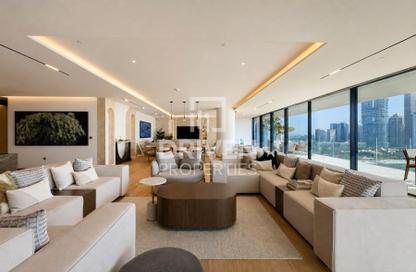 Apartment - 4 - 5 for sale in One at Palm Jumeirah - Palm Jumeirah - Dubai Apartment - 4 - 5 for sale in One at Palm Jumeirah - Palm Jumeirah - Dubai