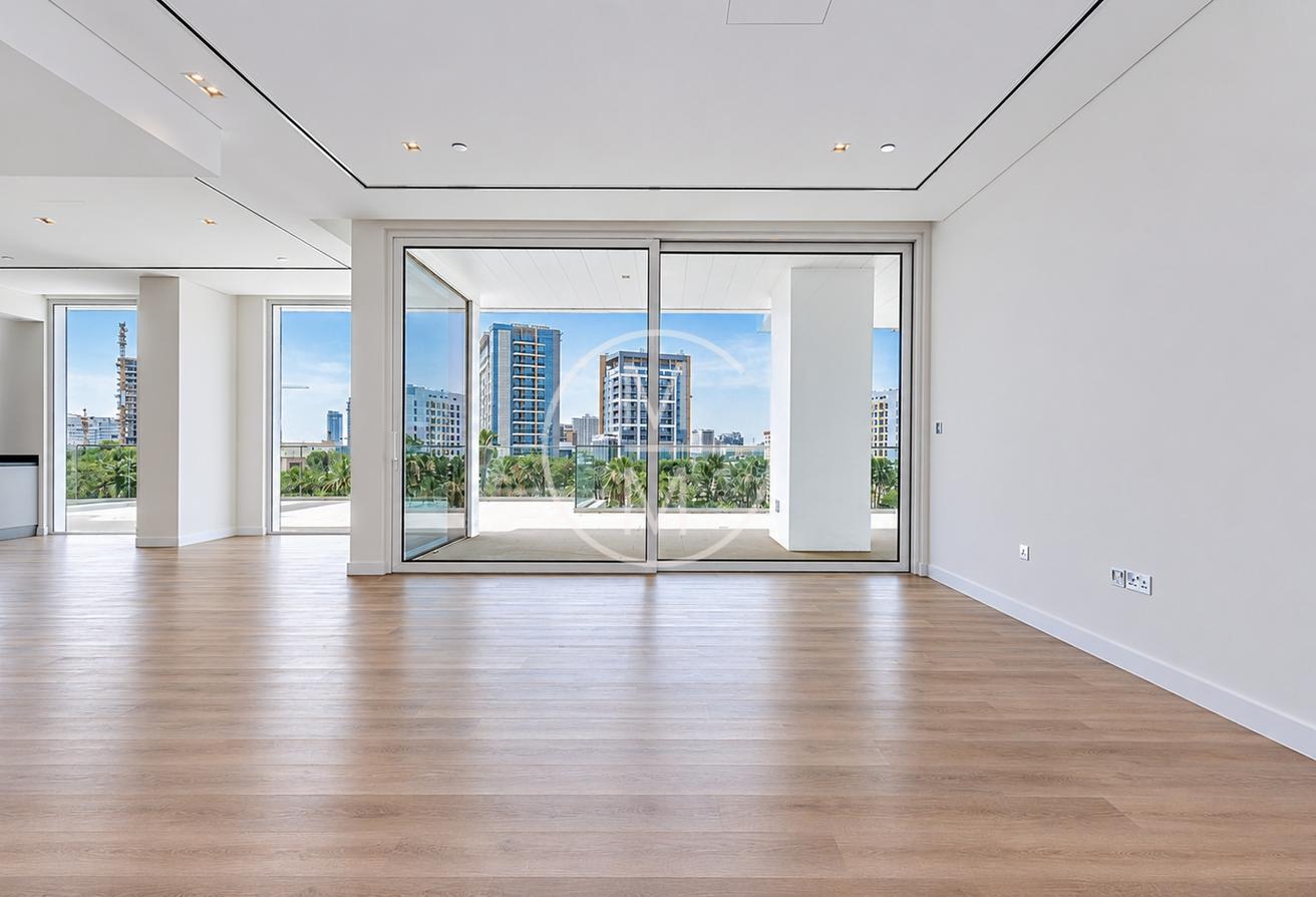Renovated | 1 Bed | Large Terrace | Boulevard View photo 5